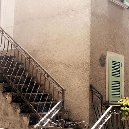 Appartement T2 Chez Thomas Et Nas Omessa Ngoại thất bức ảnh