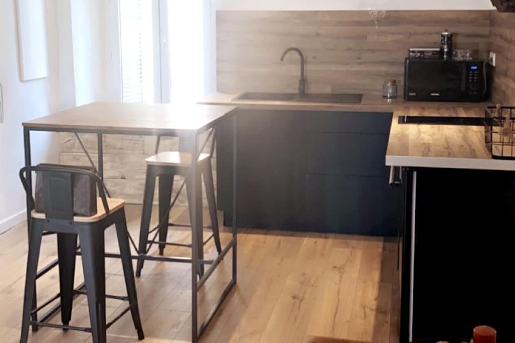 Appartement T2 Chez Thomas Et Nas Omessa Ngoại thất bức ảnh
